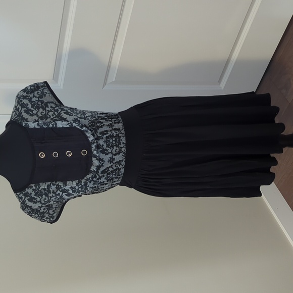 COLCCI | Black and gray, damask print dress, lined skirt, Very stretchy, medium - Picture 1 of 11